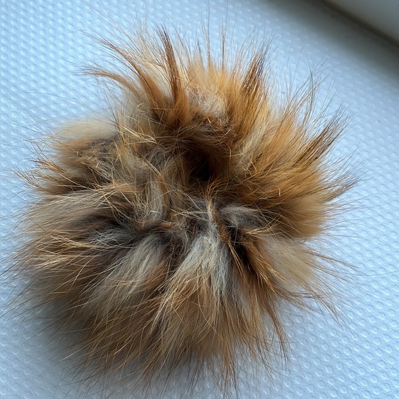 Authentic Recycled Fur Scrunchie / Lynx - Picture 4 of 4